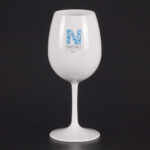 Nassau beach club   copa vino/agua premium