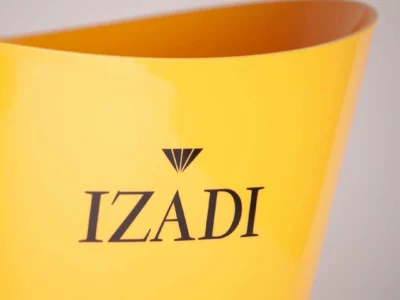 Cubitera personalizada del caso Izadi con serigrafía a 2 caras en PANTONE 135 C